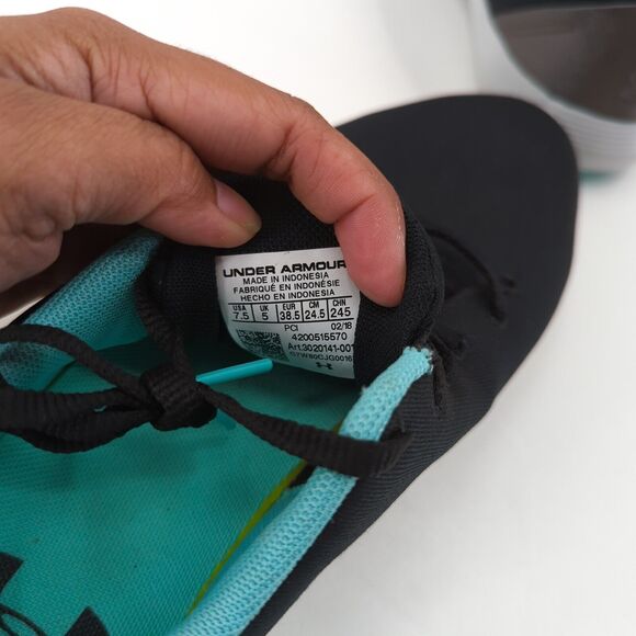 Under Armour Women 7.5 Street Precision Sport Sneakers Elemental Black NEW FLAW - Picture 8 of 9